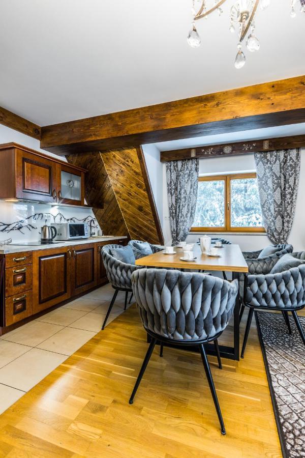 Apartamenty Aparthost Snowbird コシチェリスコ エクステリア 写真