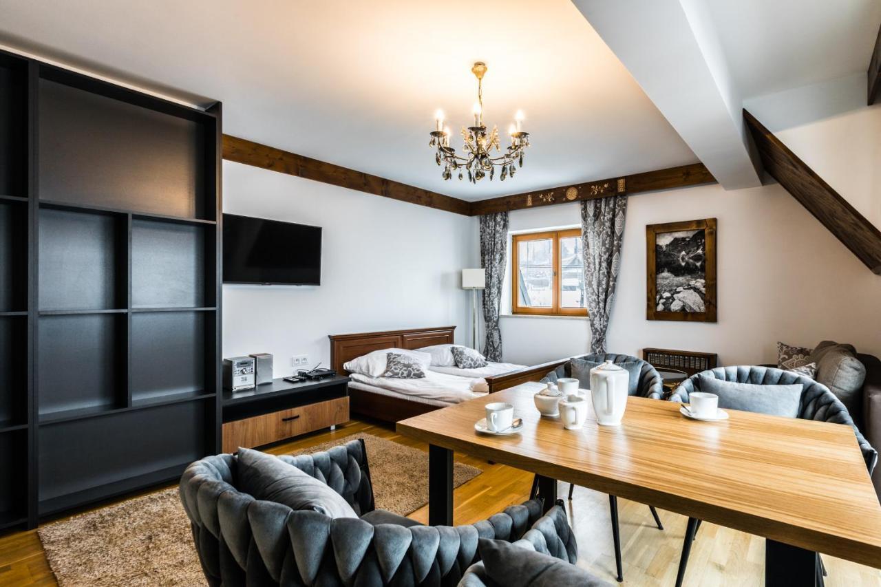 Apartamenty Aparthost Snowbird コシチェリスコ エクステリア 写真