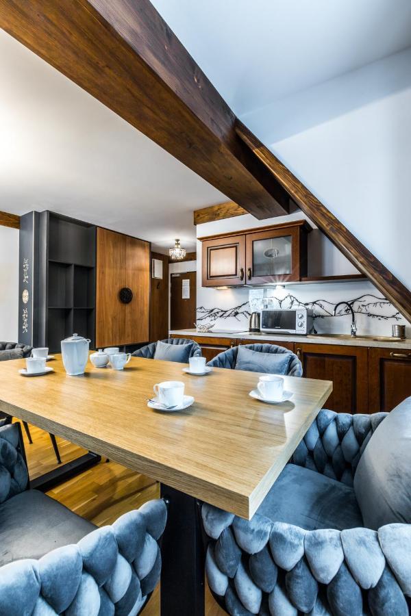 Apartamenty Aparthost Snowbird コシチェリスコ エクステリア 写真